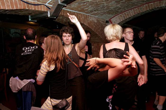 Lipstick on the Grass